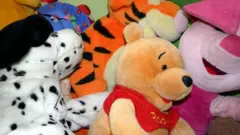 အရုပ်တွေ