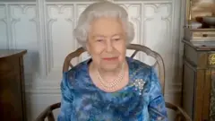 Королева Елизавета II