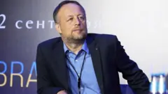 Константин Сонин