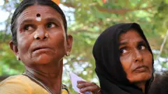 தமிழ்நாடு சட்டமன்றத் தேர்தல் 2021: உங்கள் தொகுதியில் வேட்பாளர் யார்?