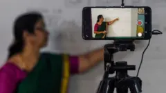 શિક્ષિકાની પ્રતીકાત્મક તસવીર
