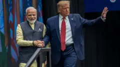 மோதியும் டிரம்பும்