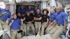 فضانوردان ایستگاه بین‌المللی فضایی یک دست لباس را به مدت طولانی می‌پوشند