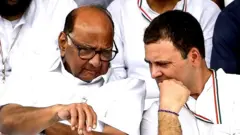 शरद पवार के साथ राहुल गांधी