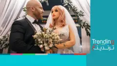 لاعب كمال أجسام يتزوج من دمية