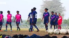 ல் பெற்றோரை இழந்த மாணவிகள் இன்று இந்திய கால்பந்து அணியில்