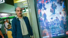 เ﻿รื่องราวของเขาเป็นแรงบันดาลใจภาพยนตร์เรื่อง The Terminal
