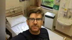 له جراحۍ دوه میاشتې وروسته، فېلېپ الډرسن ته وویل شول چې هغه روغ شوی دی.