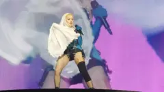 Мадонна во время тура Celebration