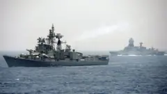 বঙ্গোপসাগরে ভারতের একটি সামরিক মহড়ার দৃশ্য