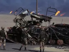 Un char détruit lors de la guerre du Golfe.