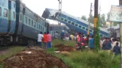 இந்தியாவில் கடந்த சில ஆண்டுகளில் எங்கு எப்போது, பெரிய ரயில் விபத்துகள் நடந்தன?