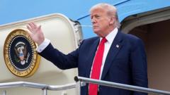 トランプ氏、スコットランドを私的に訪問「来られてうれしい」と