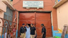 ځايي پولیس وايي، پر زندان برید نه دی شوی