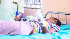 Nwanyị di ya ji mma bepụ aka abụọ