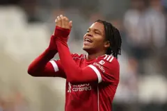 Taphataa ol adeemaa waggaa 16, Liiverpuul Riyoo Inguumoo galchii injifannoo lakkoofsise.