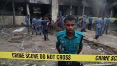 "Eran mis niños": la profesora que salvó a 20 alumnos antes de morir tras el accidente del avión en Bangladesh que cayó sobre una escuela