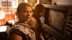 మహిళలు
