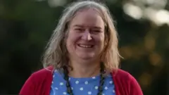 Роксана Тікл