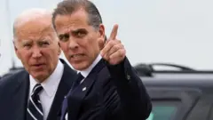 తండ్రితో హంటర్ బైడెన్