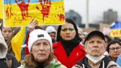 Акція проти вторгнення Росії в Україну. Берлін, 6 квітня 2022 рік.
