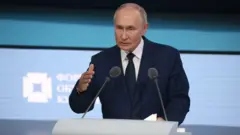 Vilaadmir Putin biyyoota Lixaa akeekkachiisan