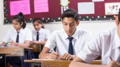 విద్యార్థులు