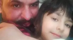 Sara y su padre, Ahmed.