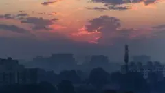 હવામાન ની તસવીર 