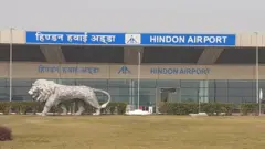 গাজিয়াবাদের এই হিন্ডন বিমানঘাঁটিতেই এসে নেমেছিলেন শেখ হাসিনা