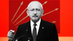 İllüstrasyon: Kemal Kılıçdaroğlu, arkasında CHP logosu var