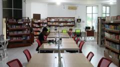 Hampir setengah anggaran Perpustakaan Nasional dipangkas – 'Kami mati segan, hidup pun tak mau'