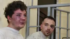 избитые россияне в суде