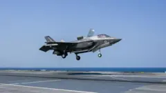  F-35B விமானம் 

