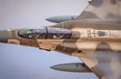 F-16 