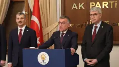 AKP Grup Başkanı Abdullah Güler, getirilen düzenlemelerle, üretim-ihracat odaklı büyümeyi desteklemeyi ve yabancı yatırımcıyı Türkiye'ye çekmeyi hedeflediklerini söyledi.