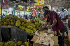 Sri Lanka’da eskiden çürümeye bırakılan egzotik bir meyve nasıl açlığın önüne geçiyor?