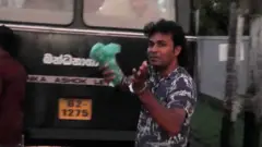 ජනමාධ්‍යවේදීන්ට පොලීසියෙන් සිදුවන හිරිහැර පිළිබඳව රටේ නැවතත් කතා බහට ලක්වෙන මාතෘකාවක් බවට පත් වුයේ බිංගිරිය පොලිසිය විසින් ජාතික රුපවාහිනියේ කුරුණෑගල දිස්ත්‍රික් ප්‍රාදේශීය මාධ්‍යවේදී දිනෙත් කුමාර පණ්ඩිතරතන අත්අඩංගුවට ගනු ලැබීමත් සමගය.