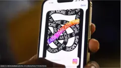 شعار ثريدز على هاتف نقال