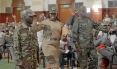 Zandile dabula à la conférence de l'opération dudula en mai 2023