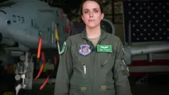 Yüzbaşı Abby Walters