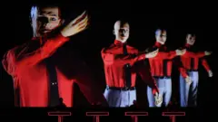 Kraftwerk во время выступления в Лондоне, 2013 г.
