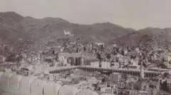 Pemandangan Masjidil Haram di Makkah dalam potret yang diambil pada awal abad ke-20