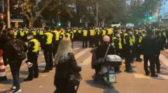 குவிக்கப்பட்டுள்ள போலீசார்.