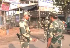 পরিস্থিতি সামাল দিতে বিএসএফ জওয়ানদের মোতায়েন করা হয়েছে, শনিবার সকালের ছবি। 