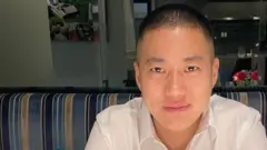 Thitisan Utthanaphon được cho là thích xe tốc độ và được gọi là "Joe Ferrari"