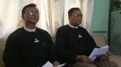 မန္တလေး တိုင်းဒေသကြီး ဥပဒေချုပ်ရုံး ဥပဒေအရာရှိ ဦးတင်မြင့်ဦး(ယာ) နဲ့ ရုံးအဖွဲ့မှူး ဦးသိန်းဌေး (ဝဲ)