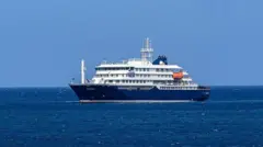 El crucero M.V. Hondius en el mar. 