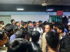 ঢাকা মেডিকেল কলেজ হাসপাতালে আসেন ঢাকা- ৮ আসনে বিএনপির প্রার্থী মির্জা আব্বাস