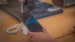 Уюлдук телефон менен кошо андагы сим карта, аны колдонгон адамдын да аты-жөнү да кошо катталууга тийиш